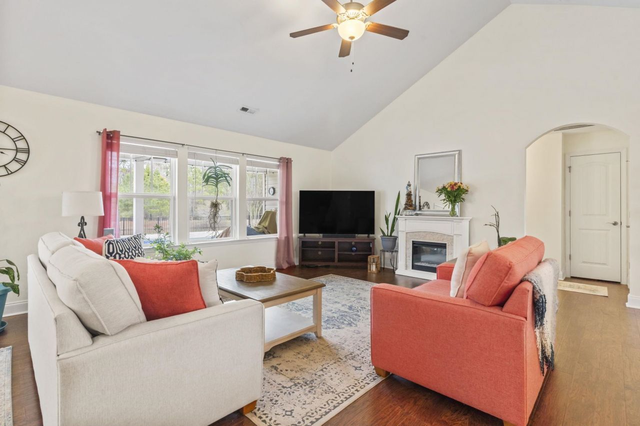 724 Ebbets Ct. Photo 13