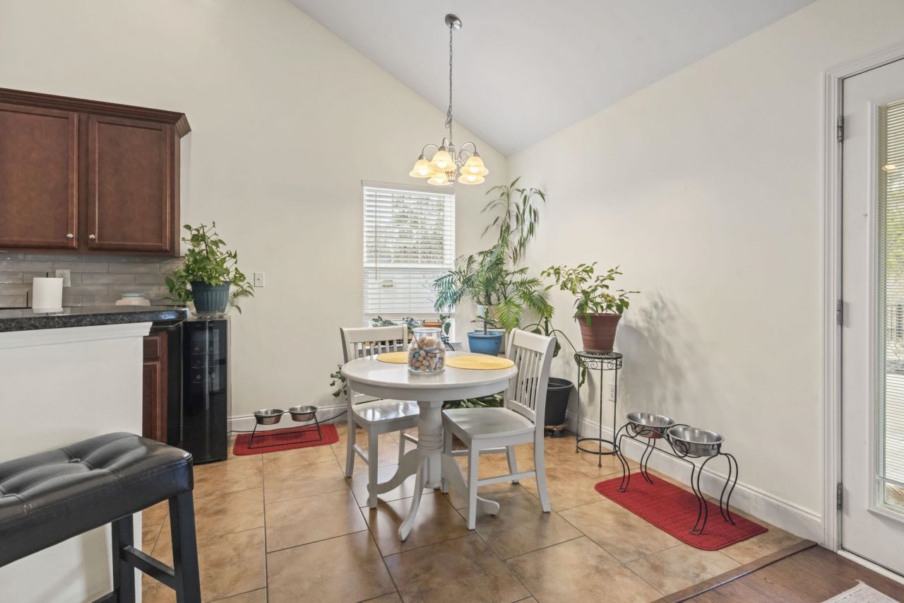 724 Ebbets Ct. Photo 17