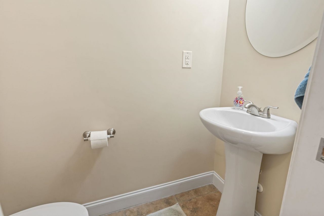 724 Ebbets Ct. Photo 22