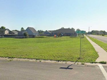 829 9th Avenue SW, Perham, MN 56573