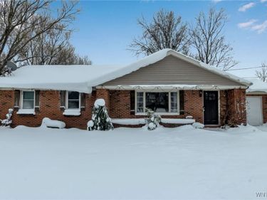 6903 Jewett Holmwood Road, Orchard Park, NY 14127