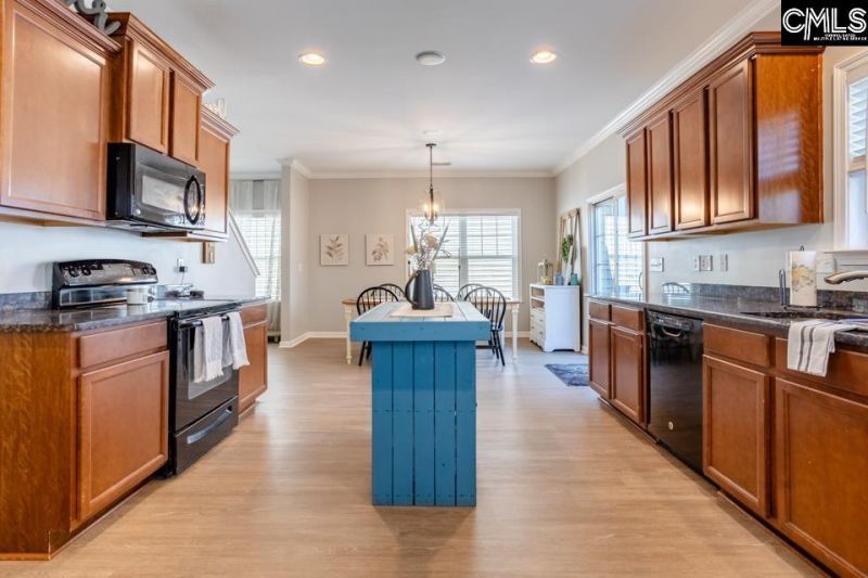 233 Jackstay Court  Photo 7