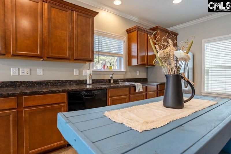 233 Jackstay Court  Photo 9