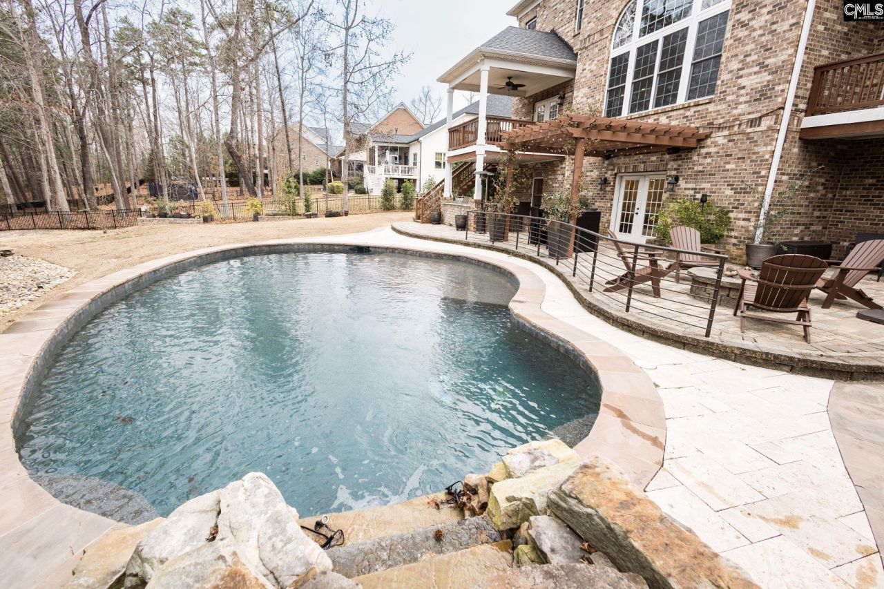 531 Windmere Drive Photo 6