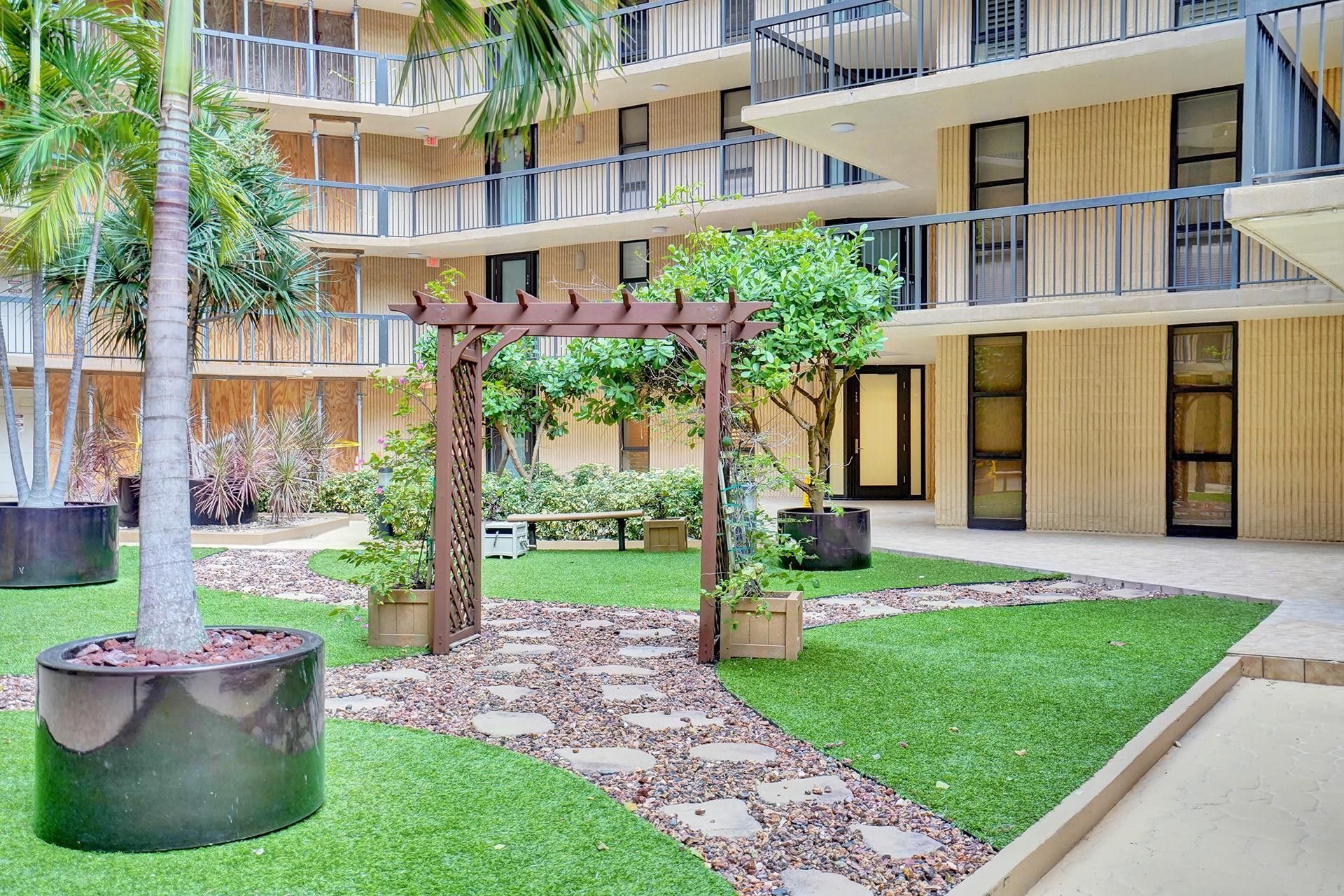 1167 Hillsboro Mile, Unit 308, Hillsboro Beach, FL 33062 Photo