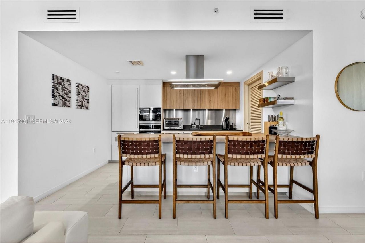 1000 Brickell Plaza , Unit 4809, Miami, FL 33131 Photo