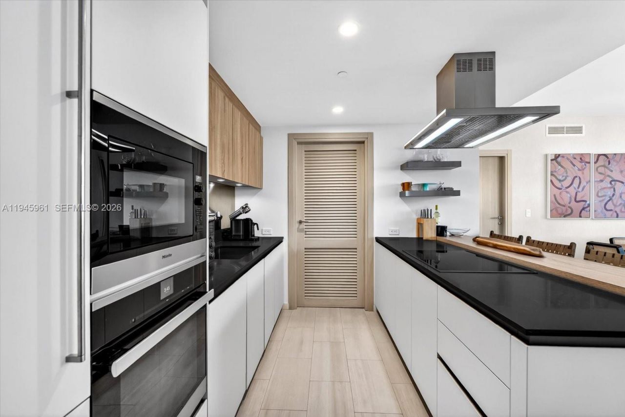 1000 Brickell Plaza , Unit 4809, Miami, FL 33131 Photo