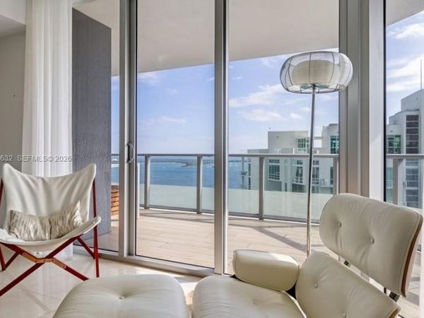 1300 Brickell Bay Dr, Unit 2803, Miami, FL 33131