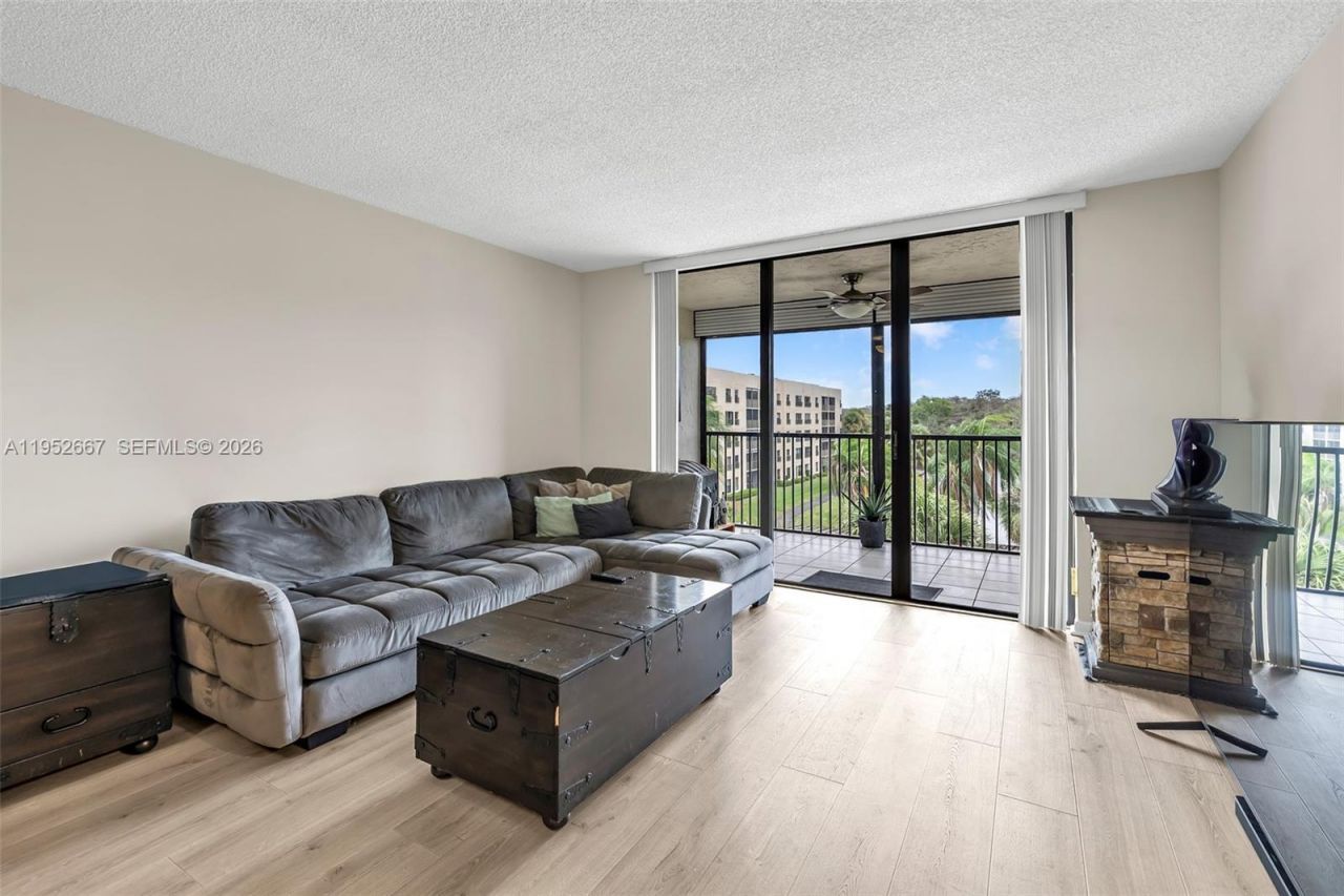 2900 NW 42nd Ave, Unit A402, Coconut Creek, FL 33066 Photo
