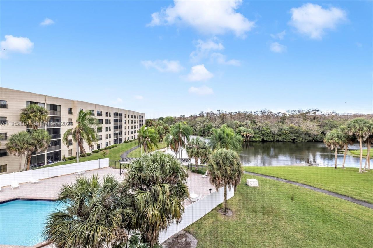 2900 NW 42nd Ave, Unit A402, Coconut Creek, FL 33066 Photo