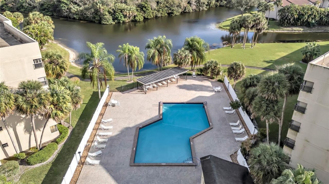 2900 NW 42nd Ave, Unit A402, Coconut Creek, FL 33066 Photo