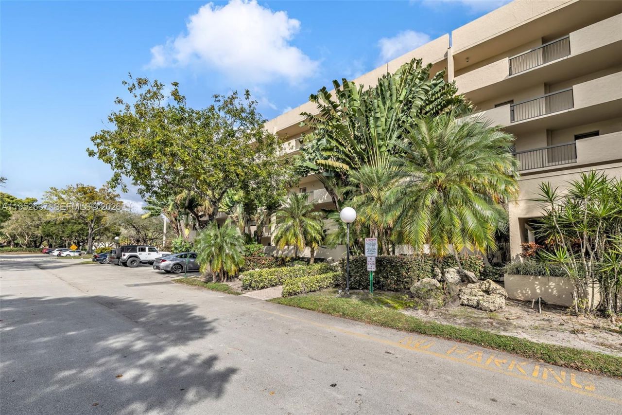 2900 NW 42nd Ave, Unit A402, Coconut Creek, FL 33066 Photo