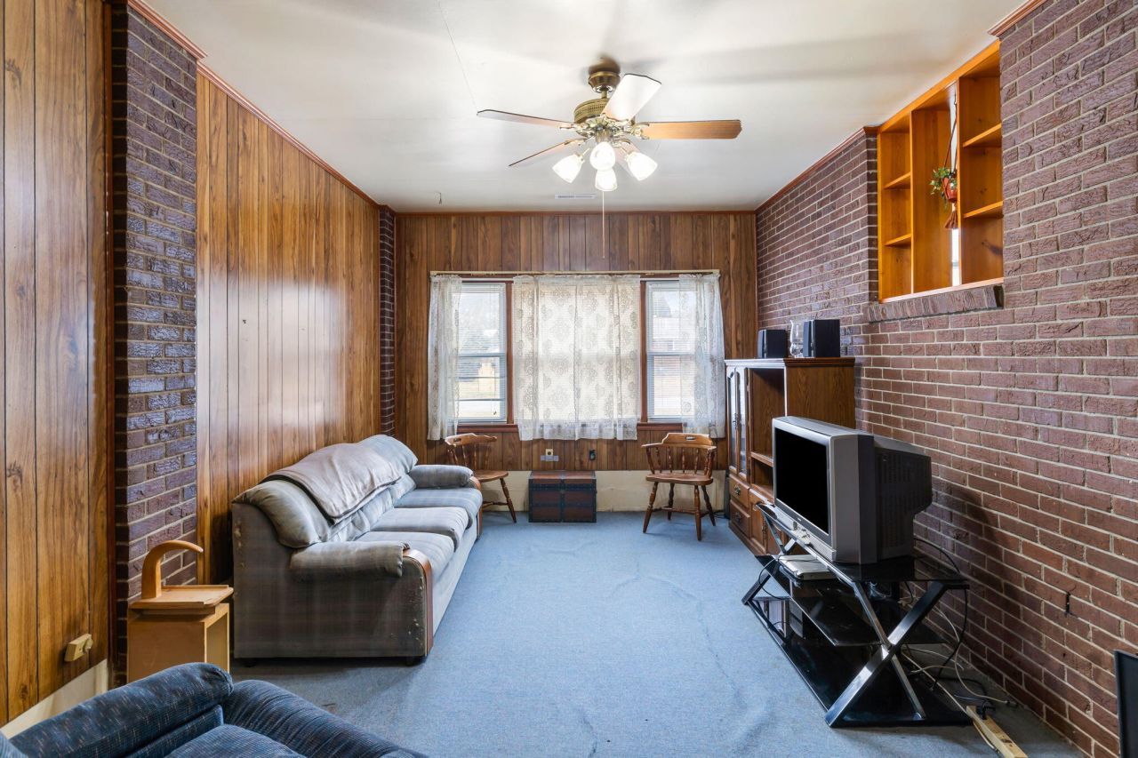 4 Newark Avenue Photo 15