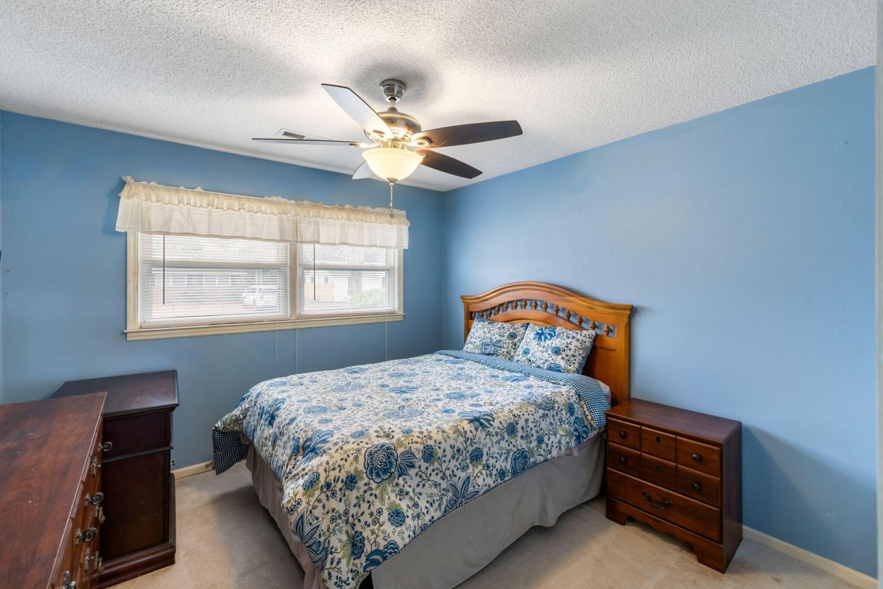 4 Newark Avenue Photo 8