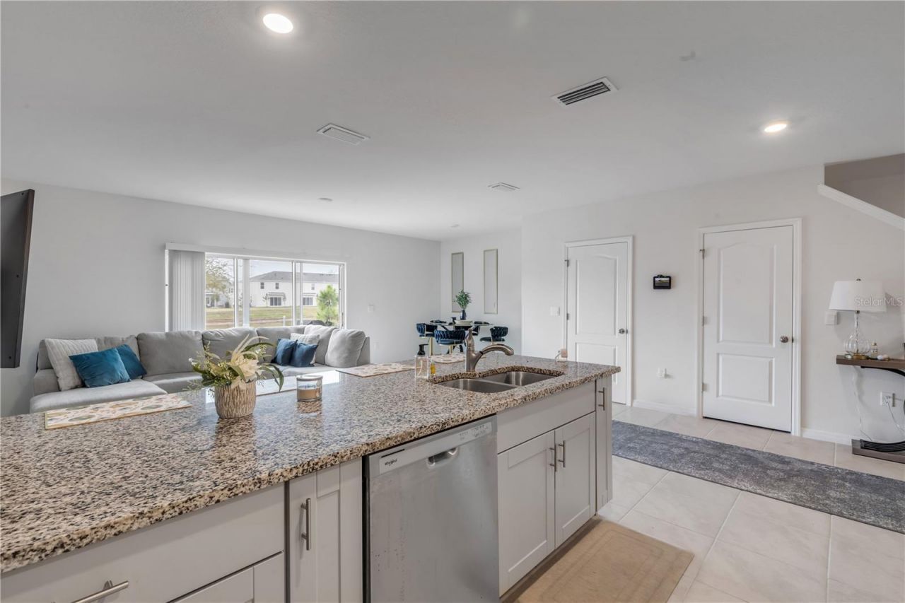 2724 Silver Canoe Drive, Edgewater, FL 32141 Photo