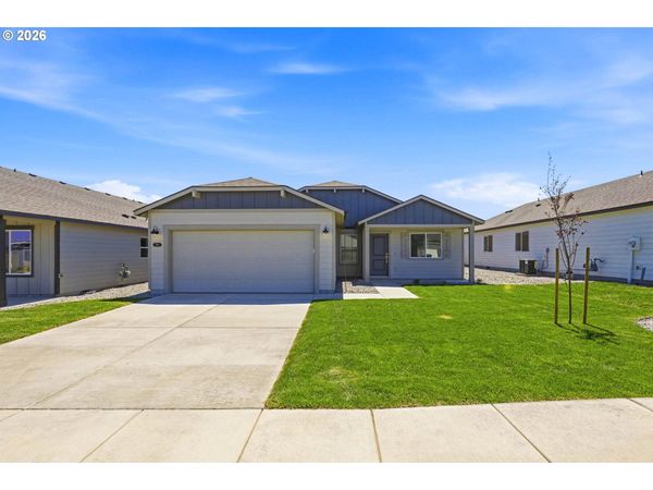 580 Arthur ST, Umatilla, OR 97882