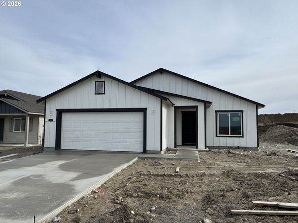 596 Arthur ST, Umatilla, OR 97882