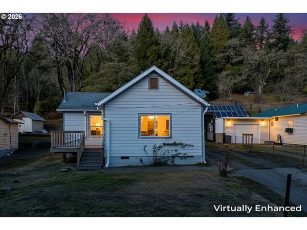 48247 E 2ND ST, Oakridge, OR 97463