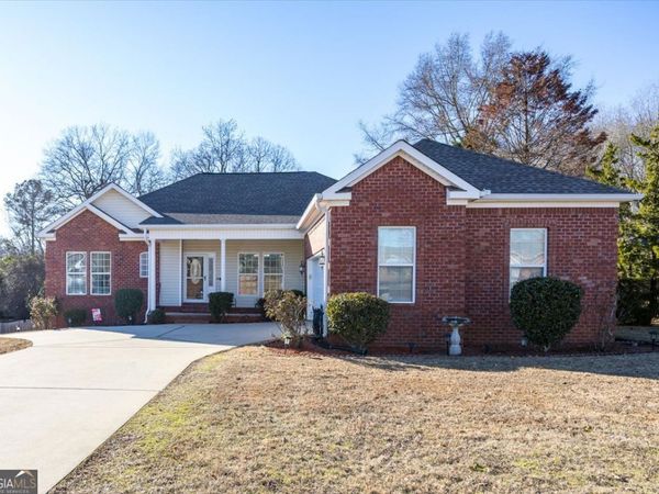 420 Southland Trail, Byron, GA 31008