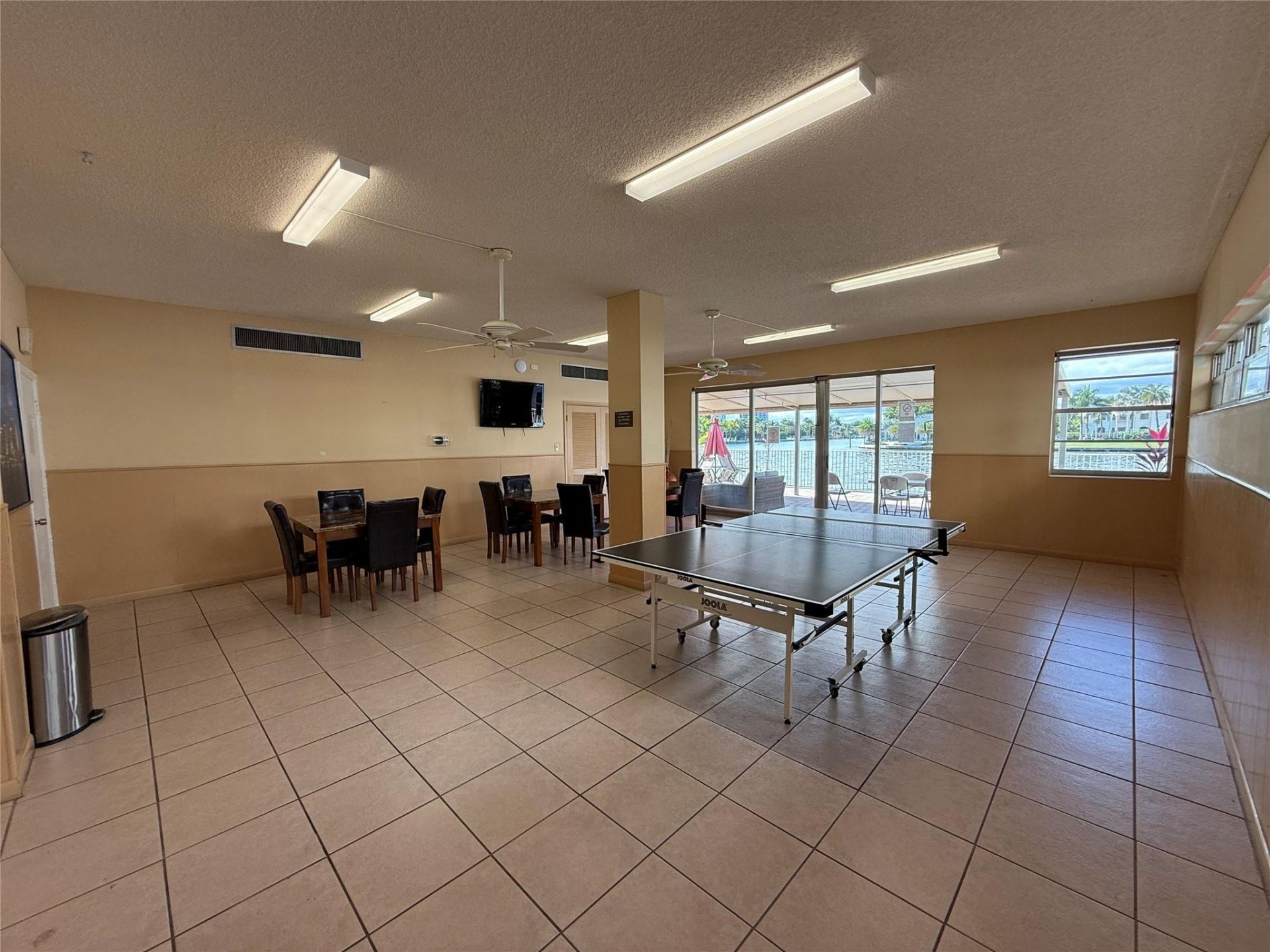 3161 S Ocean Drive, Unit 901, Hallandale Beach, FL 33009 Photo