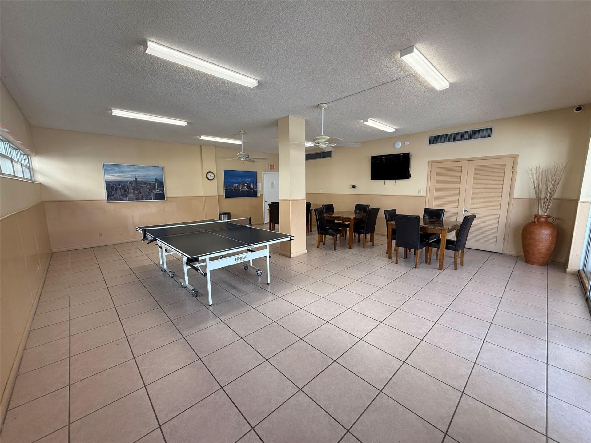 3161 S Ocean Drive, Unit 901, Hallandale Beach, FL 33009 Photo