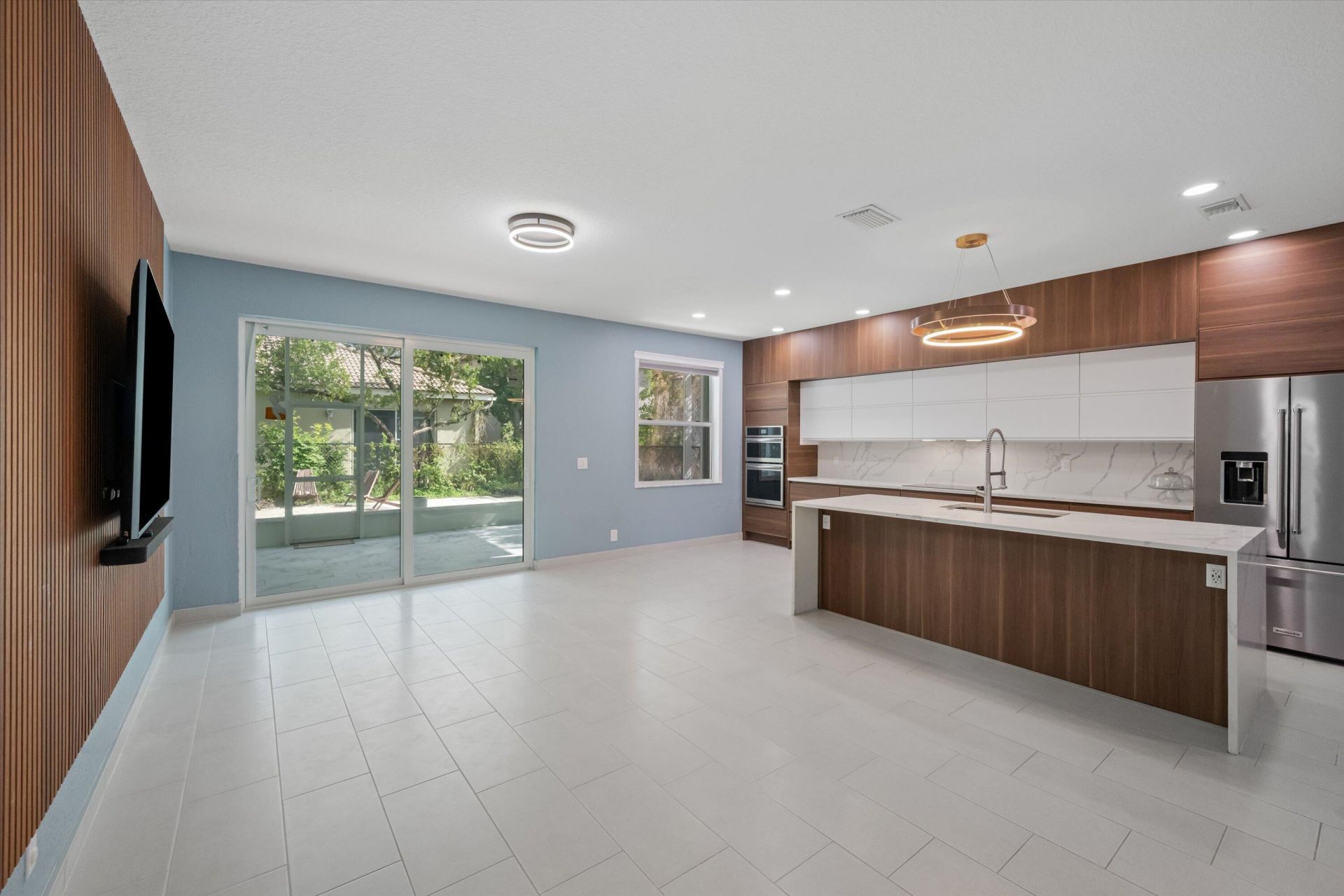 1222 Rose Gate Boulevard, Riviera Beach, FL 33404 Photo