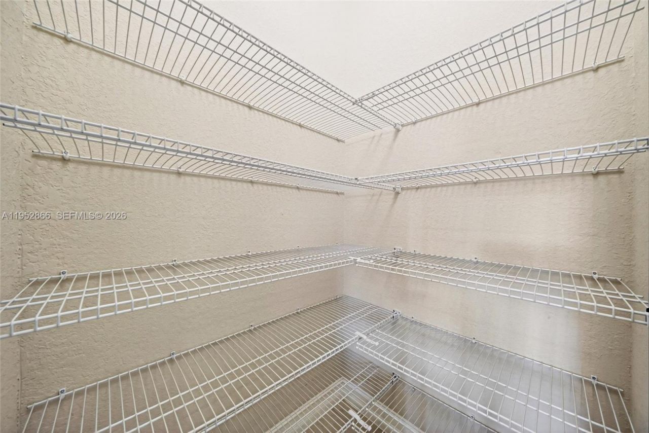 11616 SW 13th Ln, Pembroke Pines, FL 33025 Photo