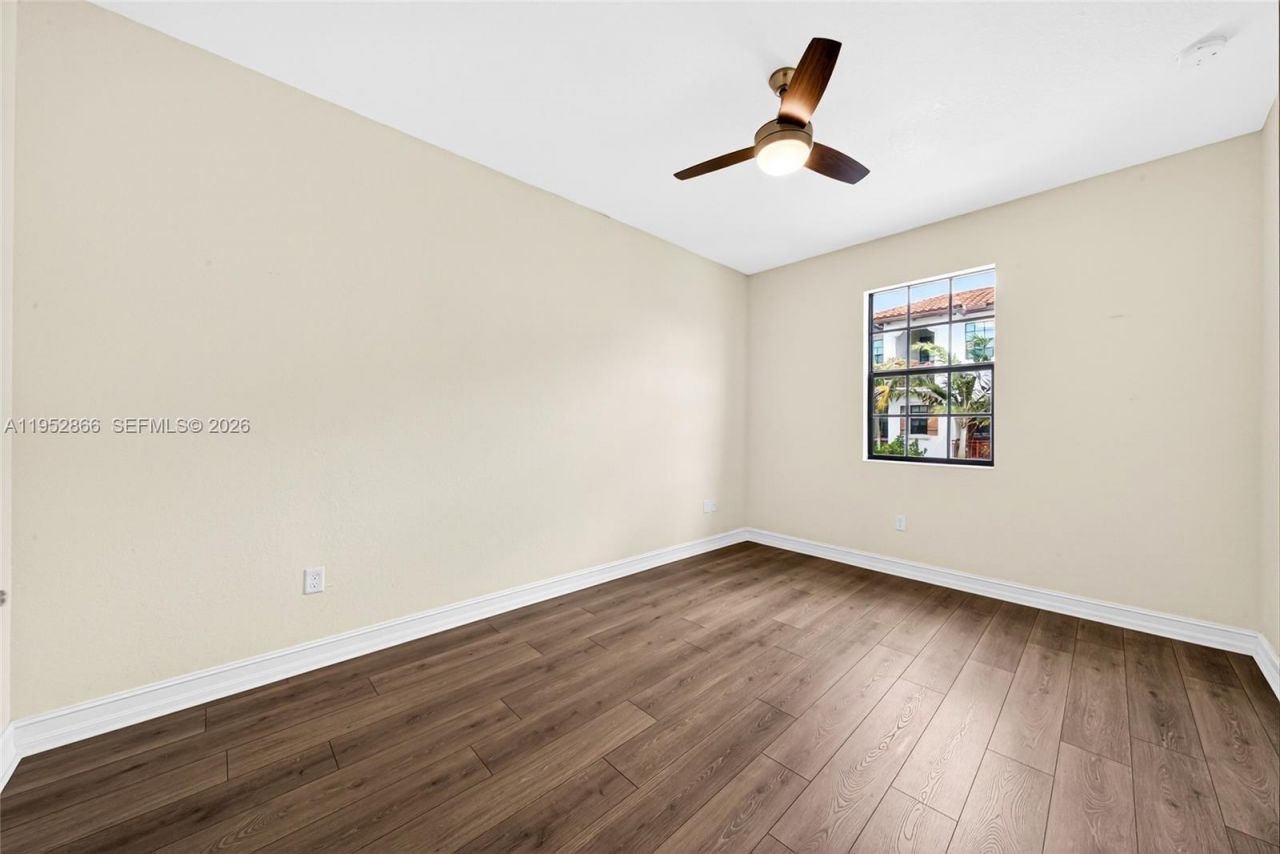 11616 SW 13th Ln, Pembroke Pines, FL 33025 Photo