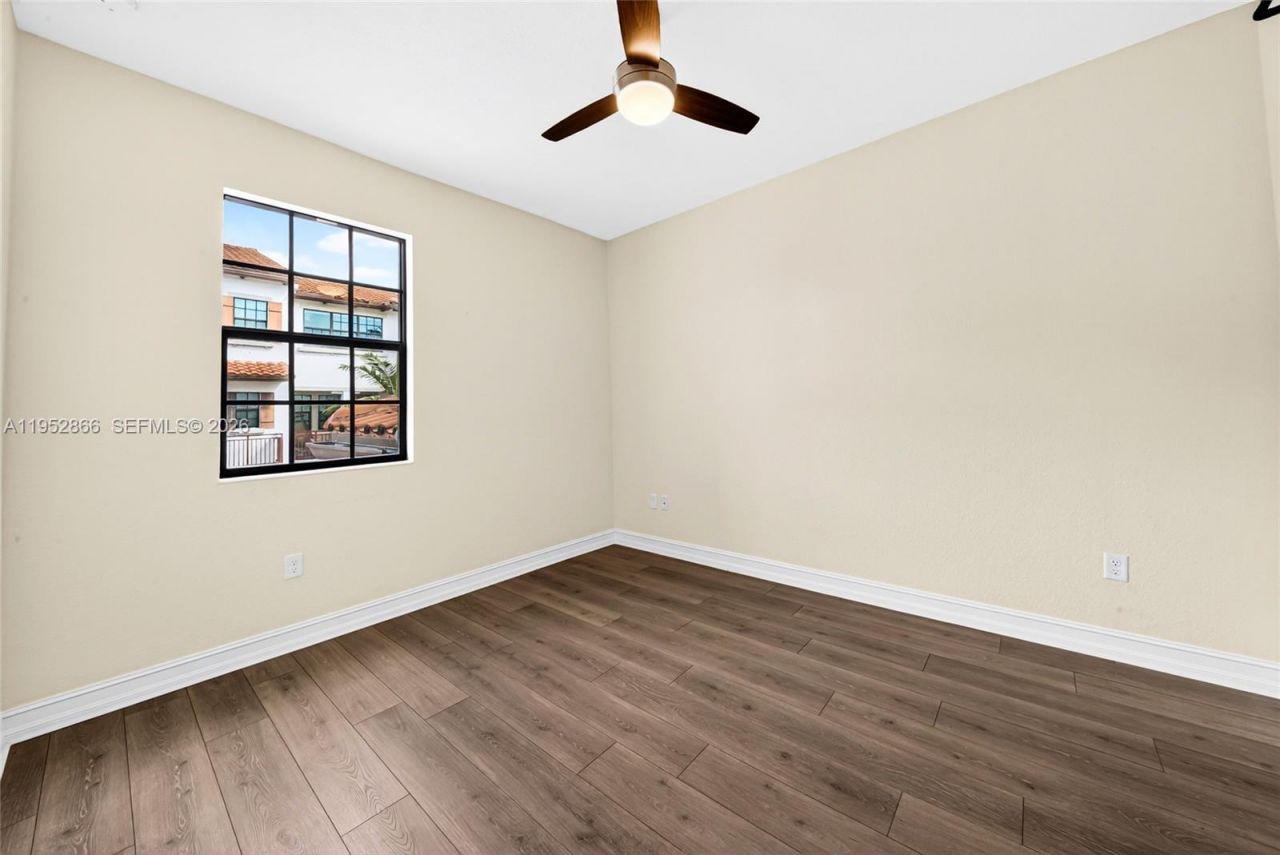 11616 SW 13th Ln, Pembroke Pines, FL 33025 Photo