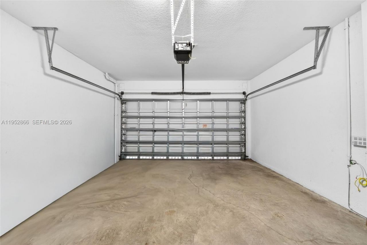 11616 SW 13th Ln, Pembroke Pines, FL 33025 Photo