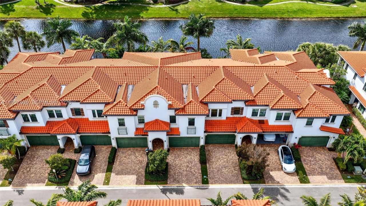 11616 SW 13th Ln, Pembroke Pines, FL 33025 Photo