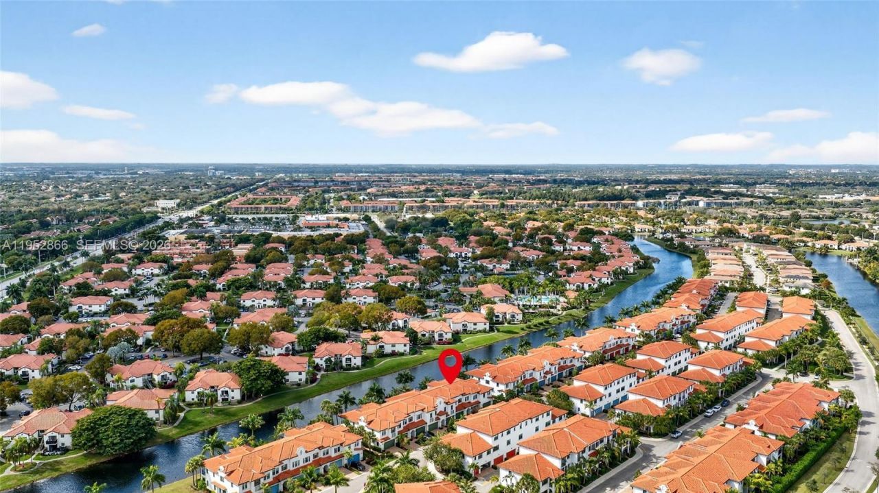 11616 SW 13th Ln, Pembroke Pines, FL 33025 Photo