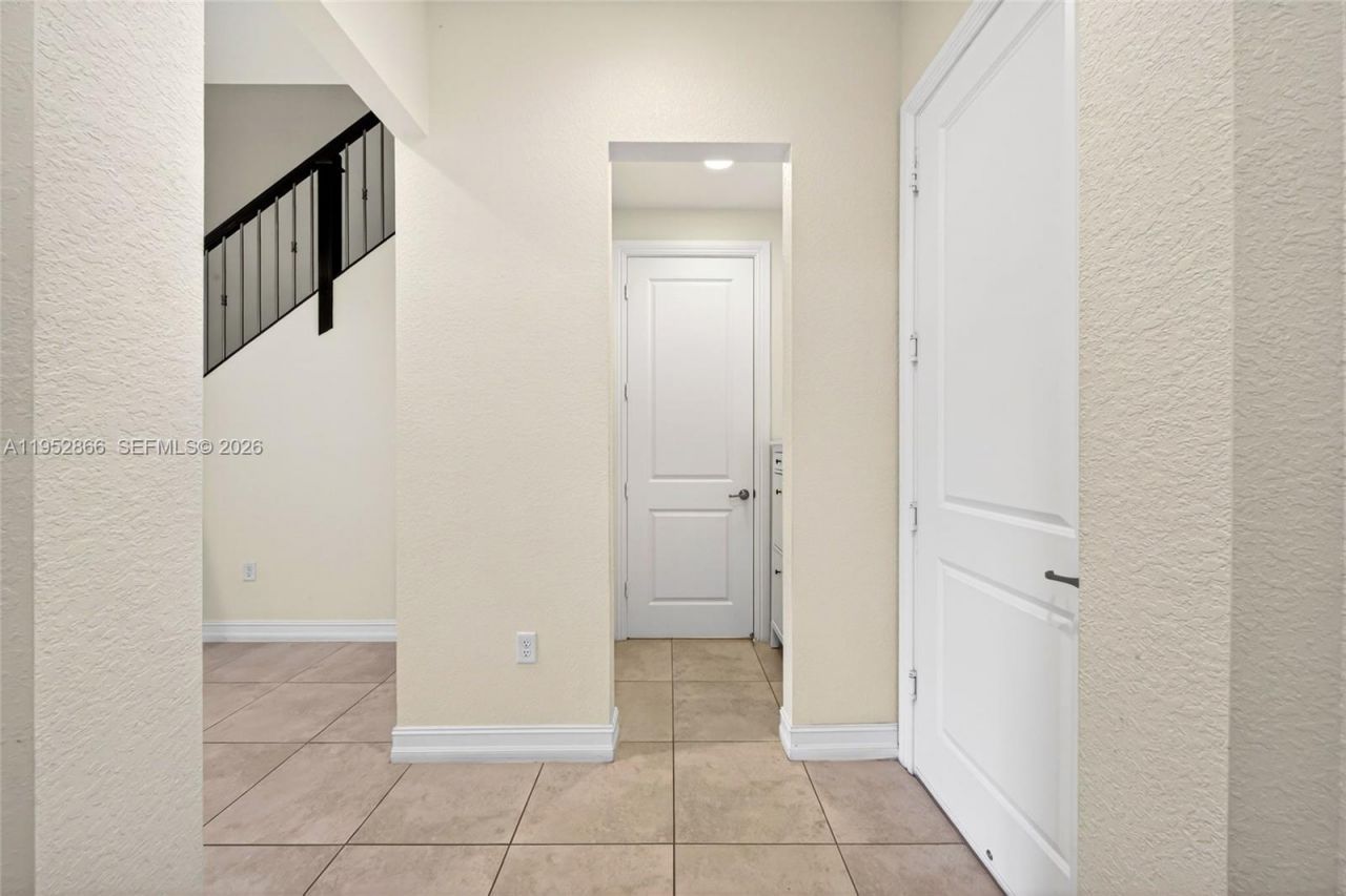 11616 SW 13th Ln, Pembroke Pines, FL 33025 Photo