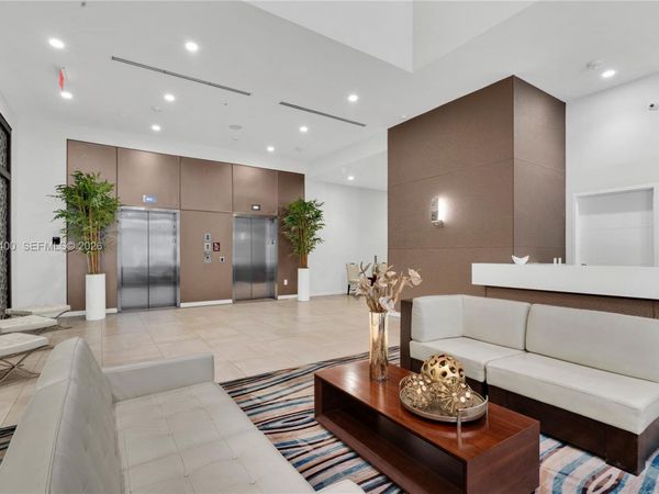 7751 NW 107th Ave, Unit 518, Doral, FL 33178