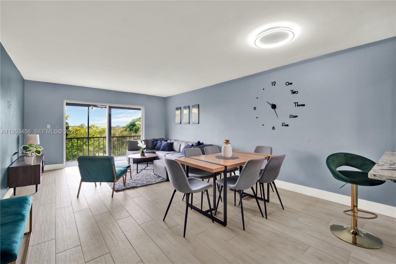 950 Hillcrest Dr , Unit 414, Hollywood, FL 33021 Photo