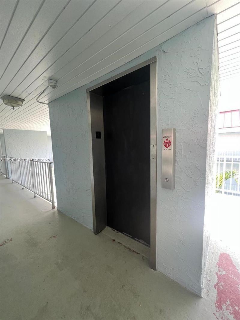 405 S Pine Island Rd , Unit 202D, Plantation, FL 33324 Photo
