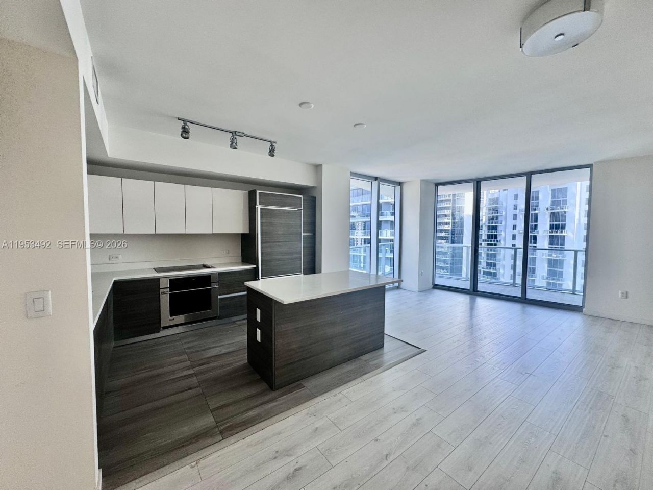 1100 S Miami Ave, Unit 3010, Miami, FL 33130 Photo