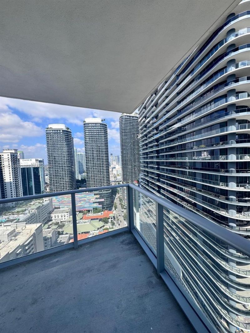 1100 S Miami Ave, Unit 3010, Miami, FL 33130 Photo