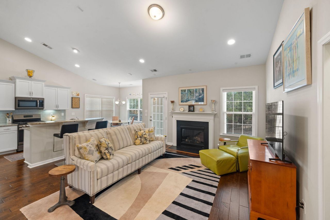 136 Daniels Ridge Drive Photo 5