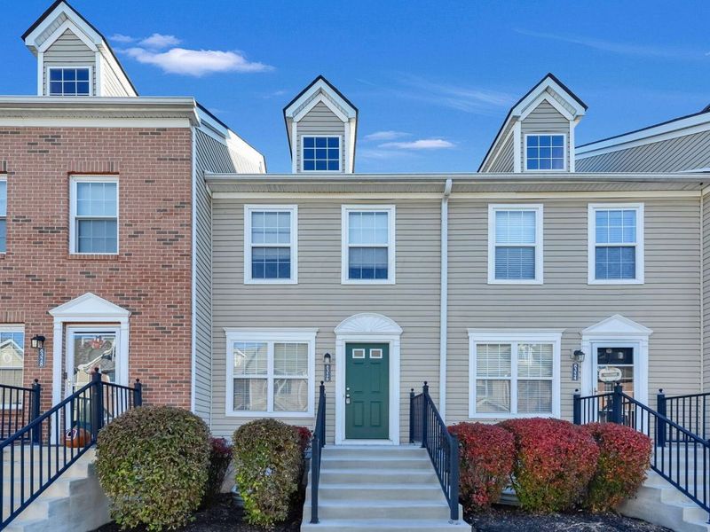 8326 Bruntsfield Road , Columbus, OH 43235 Photo 2