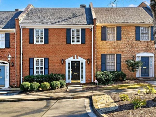 15 Prescott Walk NE, Atlanta, GA 30307