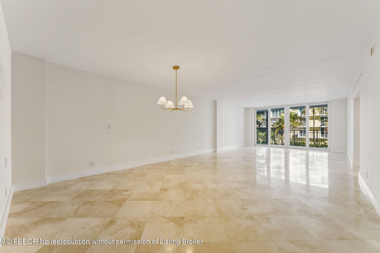 100 Worth Avenue, Unit 308, Palm Beach, FL 33480 Photo