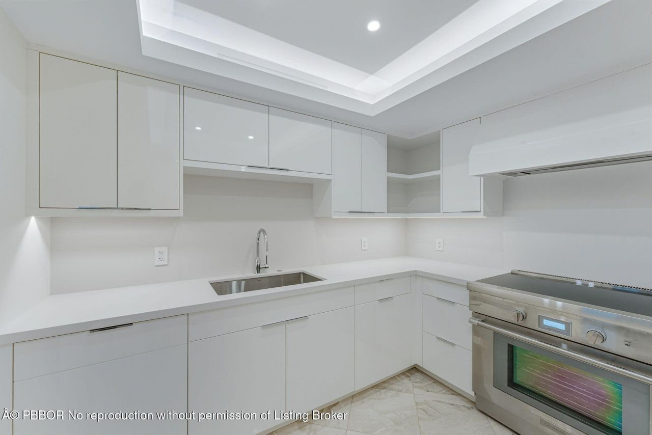 100 Worth Avenue, Unit 308, Palm Beach, FL 33480 Photo