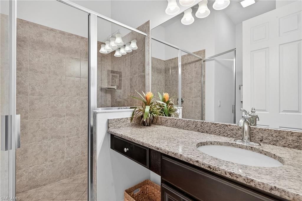 10341 Glastonbury Cir, Unit 201, Fort Myers, FL 33913 Photo