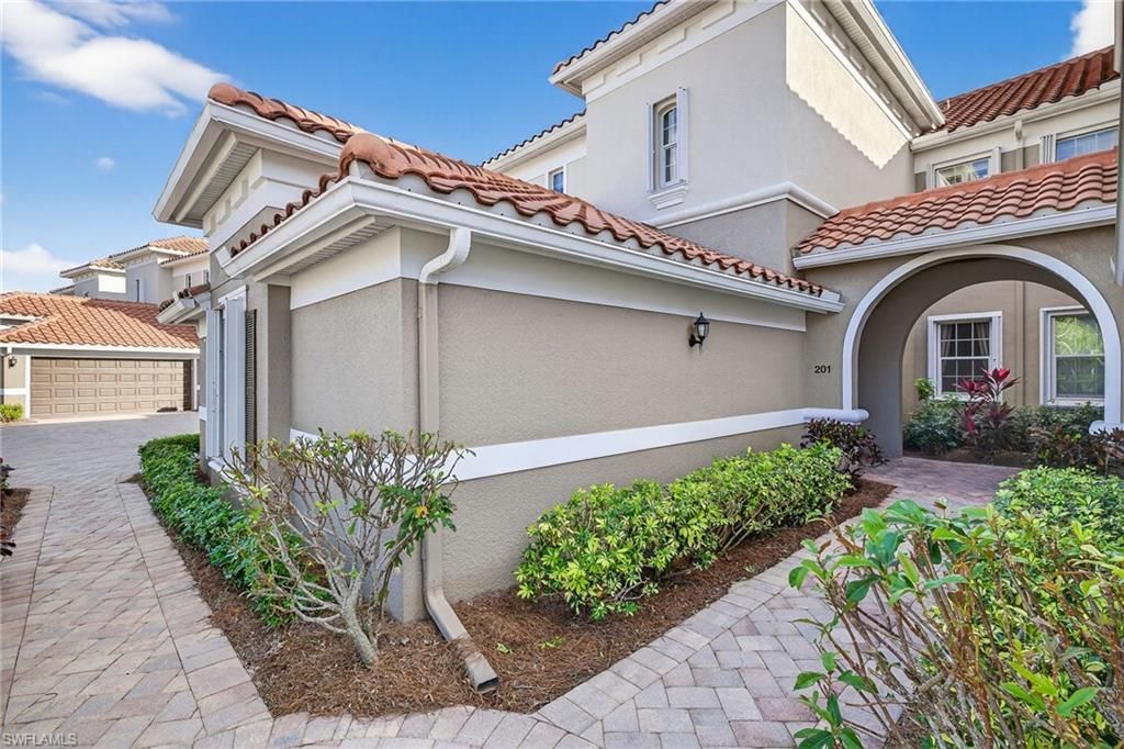 10341 Glastonbury Cir , Unit 201, Fort Myers, FL 33913 Photo