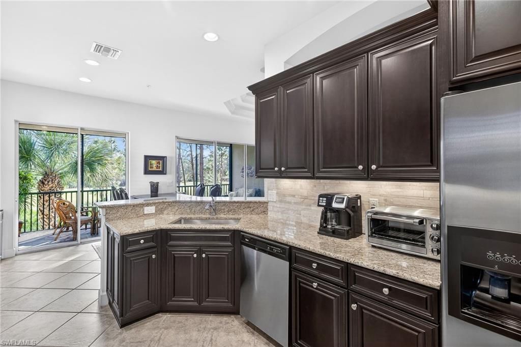 10341 Glastonbury Cir , Unit 201, Fort Myers, FL 33913 Photo