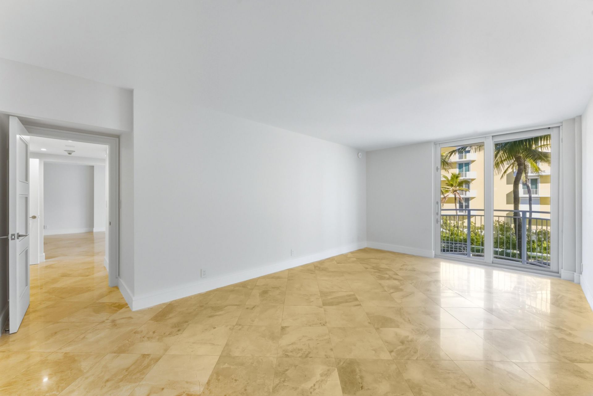 100 Worth Avenue, Unit 308, Palm Beach, FL 33480 Photo