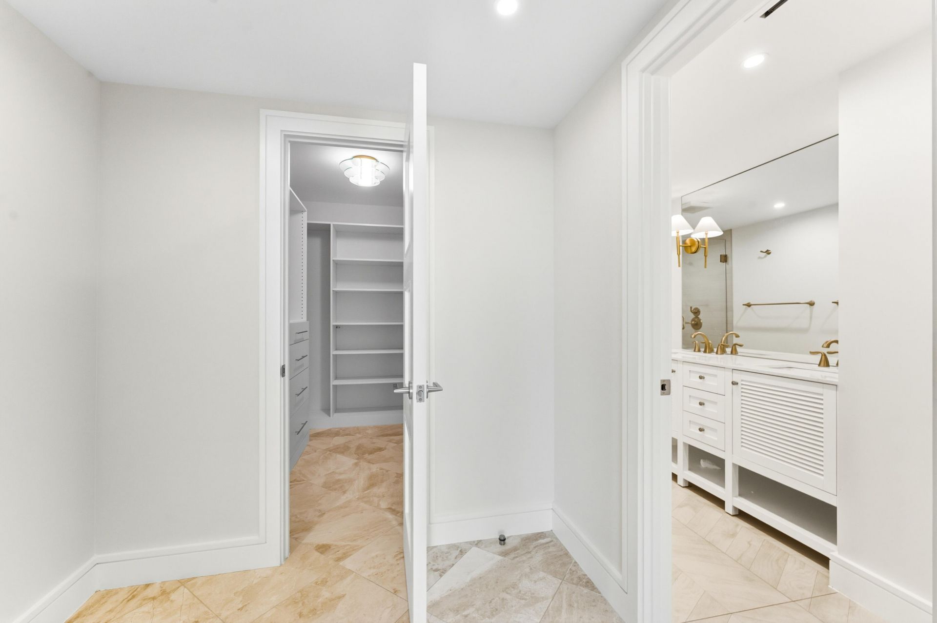 100 Worth Avenue, Unit 308, Palm Beach, FL 33480 Photo