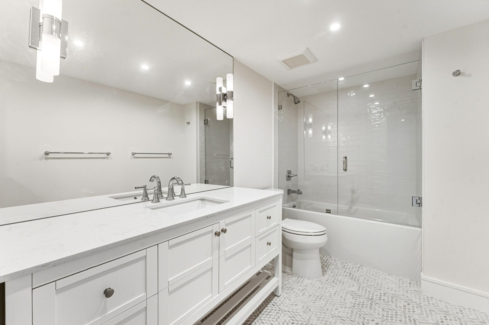 100 Worth Avenue, Unit 308, Palm Beach, FL 33480 Photo