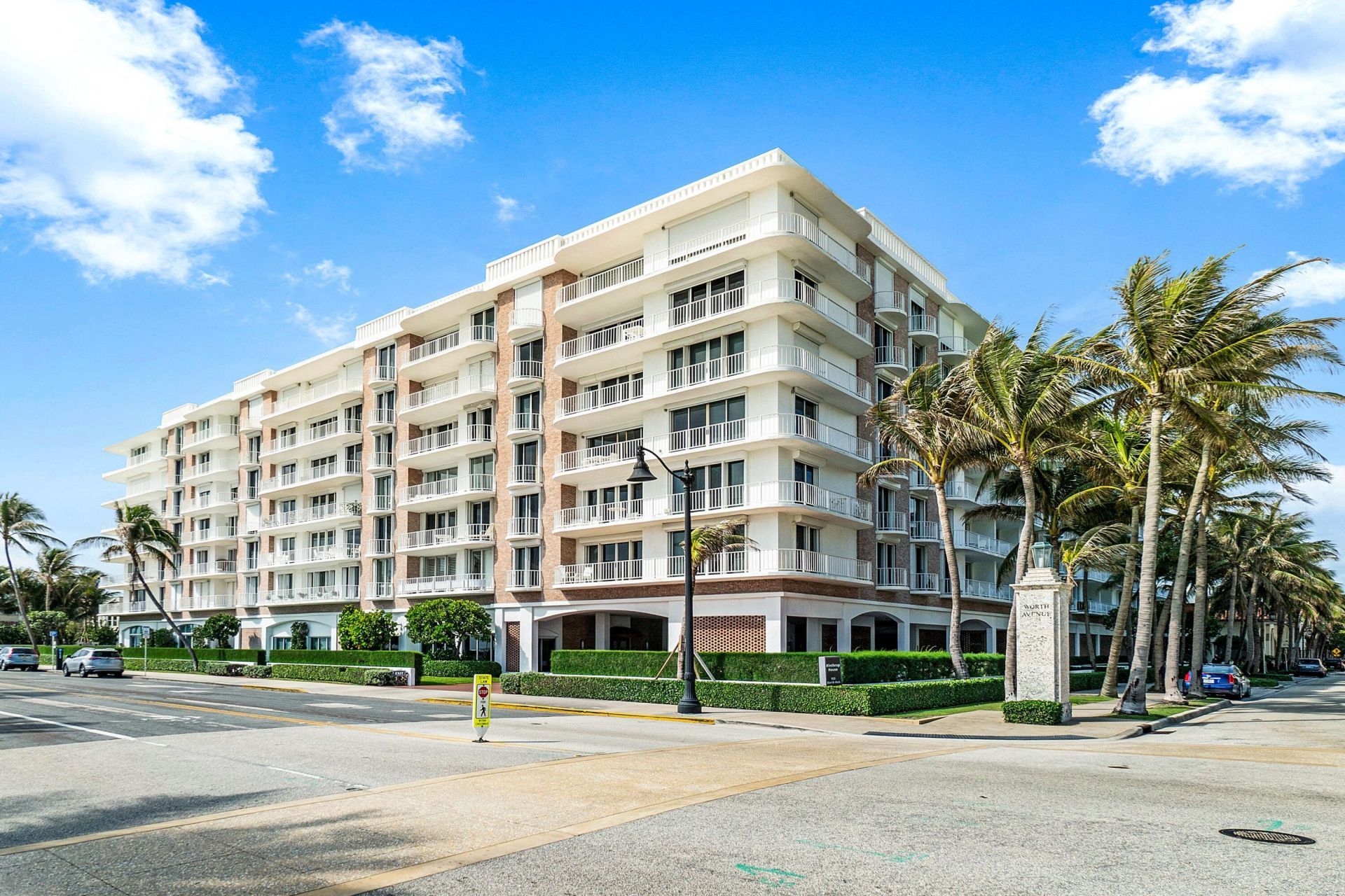 100 Worth Avenue, Unit 308, Palm Beach, FL 33480 Photo